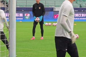 故地重游，實(shí)拍：邵佳一和楊智率領(lǐng)西海岸眾將在工體踩場熱身