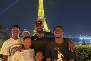 約基奇正在享受他的休賽期，肚子讓人覺得他已經(jīng)退役了