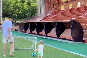 澤卡帶寶寶訓練，給足寶寶情緒價值