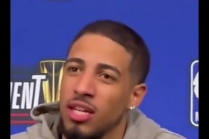 搶七了！哈利此前：詹姆斯是我成長中的偶像，被交易時心煩意亂！