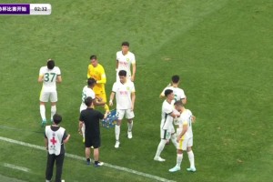 吧友：正經(jīng)的淇圣有點(diǎn)不適應(yīng)，王楚淇：再犀利一點(diǎn)