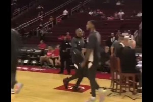 嘴角壓不住了！KD面帶笑容接受采訪！女記者問KD是否要招募威少！