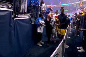 G7無對抗離場！哈利此前：只要我還能走路，我就一定會上場打球