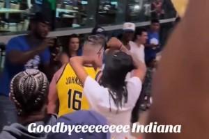 好慘...步行者球迷離場時(shí)被主隊(duì)球迷瘋狂嘲諷