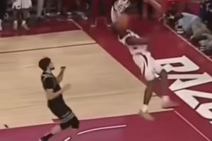 湖人36號秀！阿杜-蒂耶羅這風(fēng)車暴扣身體素質(zhì)很炸裂?。?！