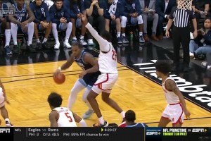 撿漏曾單場爆砍38分落選秀！湖人簽維拉諾瓦大學(xué)得分王狄克遜！