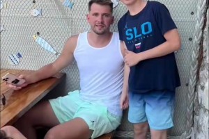 肚子消失術(shù)！東契奇減肥成功，顏值重回巔峰時期了！