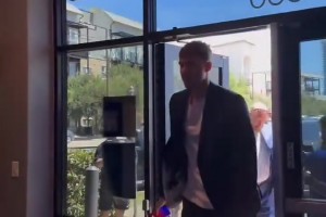 “看看這屆新秀們心目中的偶像都是誰(shuí)”