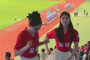 蘇超精彩的不止足球，還有會(huì)跳舞的小姐姐們