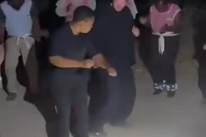 再回顧一下吧！斯凱利續(xù)約幕后花絮！這人文關懷真的沒話說?。? >
                                        </div>
                                    </div>
                                                                        <div   id=