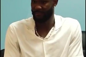 艾頓此前在太陽時曾言：我知道很多球迷討厭我，我要努力訓練改變他們看法