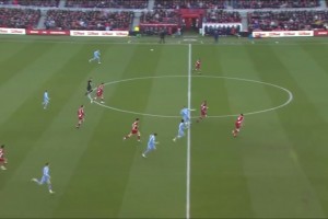 阿森納新援約克雷斯場上的精彩表現(xiàn)，有著出色的做球和盤帶