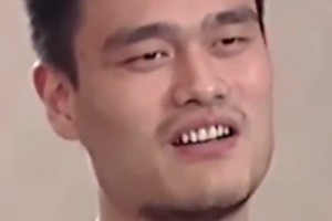 國足當(dāng)年還不讓批評…姚明反問國足：興你踢不好，不興被人說