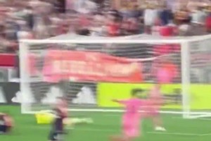 十年前以為梅開二度說的是梅西，十年后發(fā)現(xiàn)梅開二度說的就是梅西