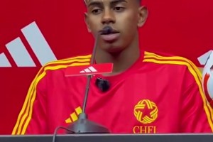 亞馬爾中國行：梅西是歷史最佳之一 ，全世界都非常喜歡他