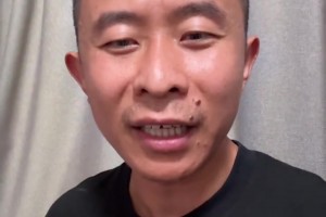 丁佳寧：你NBA什么強度，楊瀚森在CBA用臉擋肘練過來的