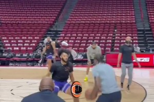 新球隊首練！杰倫-格林和狄龍在太陽隊的訓(xùn)練~