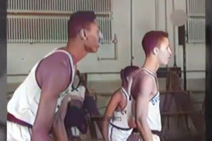 這是哪些吧友的青春？來(lái)看看張伯倫高中時(shí)的高清彩色修復(fù)視頻