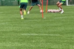 訓(xùn)練場(chǎng)實(shí)拍：國(guó)安兩大傷員楊立瑜和林良銘均已回歸