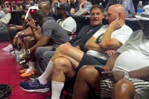 鮑爾默&庫班！NBA最熱愛籃球的兩位老板一起觀戰(zhàn)夏聯(lián)