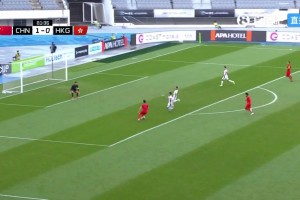 這也不進(jìn)？蒯紀(jì)聞反擊推進(jìn)分球給王鈺棟，內(nèi)切打門(mén)被擋出