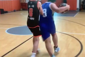 有一說(shuō)一，小弟弟搖頭晃腦真的有約基奇那味兒了