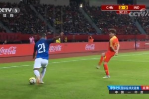 當(dāng)年國足0-0悶平印度！這一幕把我看傻了 27億人找不出會(huì)踢球的？