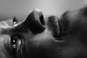 是真的硬漢沒(méi)得說(shuō)！杰倫威剛做完手術(shù)，單手依舊嘎嘎猛練！