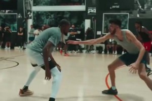 打誰(shuí)都錯(cuò)位！杜蘭特野球場(chǎng)對(duì)位切特日常亂殺