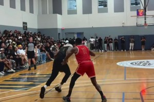 降維打擊獨(dú)行俠新援拉塞爾在邁阿密野球賽場(chǎng)大殺四方！