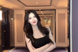 這是要去見登哥嗎？美女登密盼盼的一身紅色禮服御姐風(fēng)~