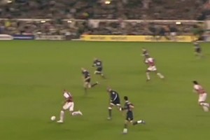 皮雷：我這腳傳球，可以說是這粒進(jìn)球的點睛之筆了吧！