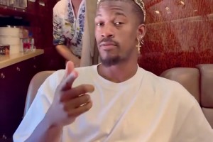 來(lái)咯！巴特勒在社交發(fā)布自己已經(jīng)在飛往中國(guó)的路上