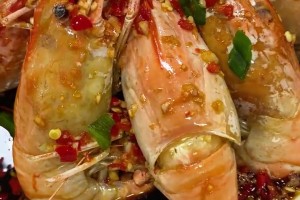 朱芳雨再度更新：下班夜宵吃烤甲魚！說著說著聊起了楊瀚森~