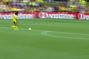 黃色法拉利回來了！阿德耶米友誼賽上演競速模式！