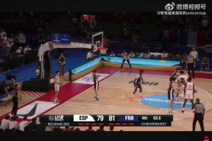 休賽期成功續(xù)約東契奇！佩林卡在后街男孩演唱會(huì)上嗨翻了！