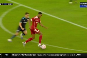 赫拉芬貝赫遠(yuǎn)射被撲出！加克波補(bǔ)射破門！利物浦2-1再次領(lǐng)先！