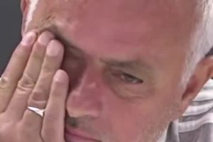 真情流露！穆里尼奧發(fā)布會(huì)落淚悼念愛徒科斯塔