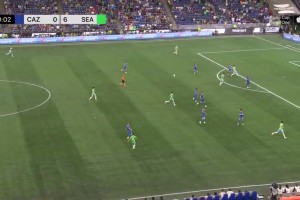 競爭一下普斯卡什候選？西雅圖海灣人的德拉貝加超高難度凌空破門