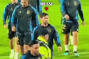 這領(lǐng)袖氣質(zhì)沒誰了！梅西在國家隊一轉(zhuǎn)身，身后兄弟們秒懂！