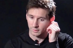 顏值巔峰時(shí)期！14/15賽季的梅西！記憶中最經(jīng)典的造型之一！