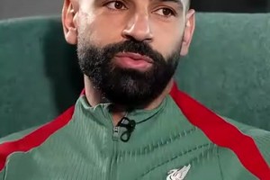 法老真男人！巴勒斯坦球星遭以色列襲擊喪生，薩拉赫質(zhì)問(wèn)歐足聯(lián)！