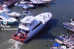 地球上最有錢的釣魚佬？！喬丹駕1800萬新船參加釣魚大賽