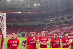 美妙的夜晚！李帥、王燊超收到禮物；顏駿凌將球衣送給小球迷