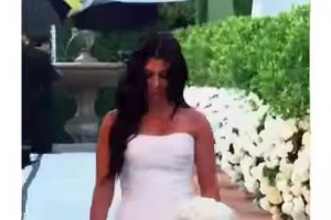 14年前，亨弗里斯耗資千萬刀迎娶金卡戴珊，婚姻只持續(xù)72天