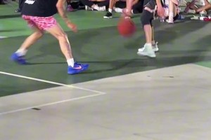 約基奇的妙傳真是隨心所欲啊，解說都忍不住笑了！