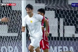 都2025了，曾經(jīng)的足壇第一帥哥44歲的圣克魯斯還在進(jìn)球