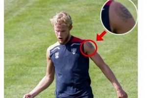 曼聯(lián)還要嗎？尤爾曼德的胳膊上紋有阿森納隊徽