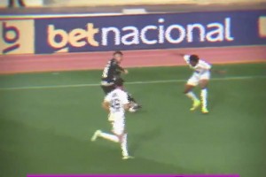 越老越妖！庫蒂尼奧輕松晃過防守球員，曾經(jīng)的巴薩億元先生！