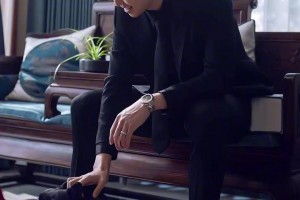 生日歌別唱了，帥照可以分享，高準(zhǔn)翼生日妻子曬其帥照送祝福